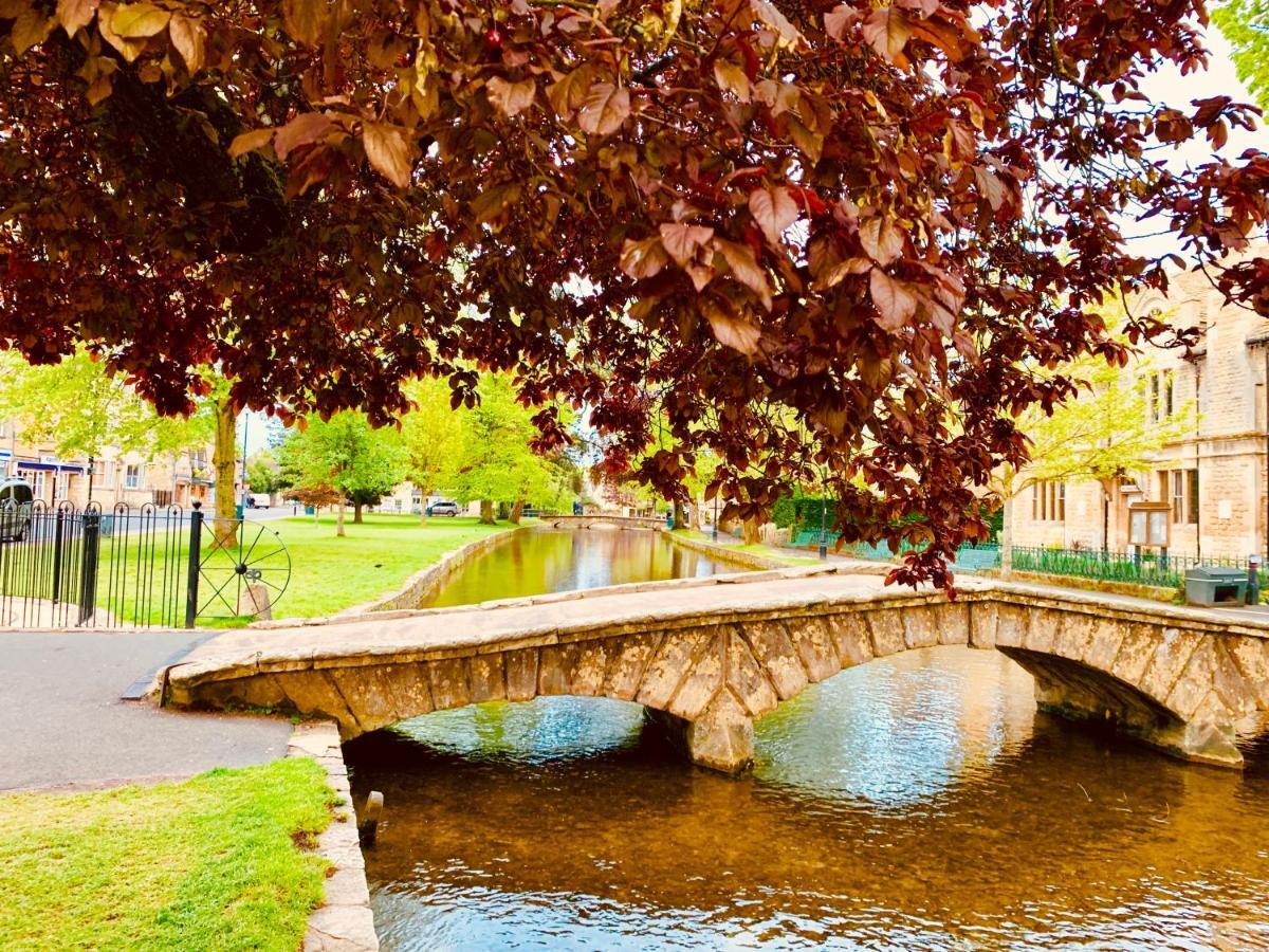 Broadlands Hotel Bourton-on-the-Water Exterior photo